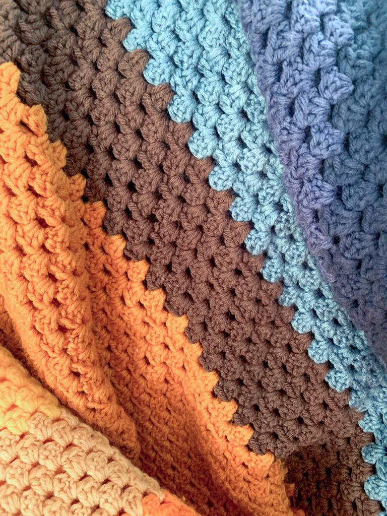 The Desert Twilight Throw; it's a Free Easy Crochet Pattern - www.craftaboo.com