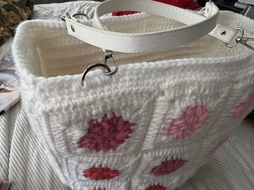 IMG_8079 Granny Square Tote Bag Crochet Pattern with Structure (Instant Download)