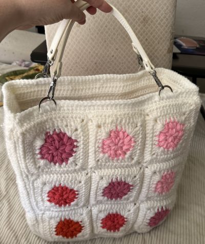 IMG_8249 Granny Square Tote Bag Crochet Pattern with Structure (Instant Download)