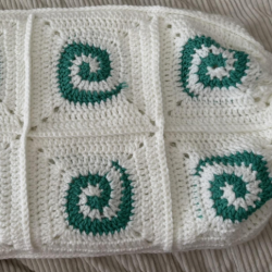 Swirly Granny Square Laptop Case (Instant PDF Download)